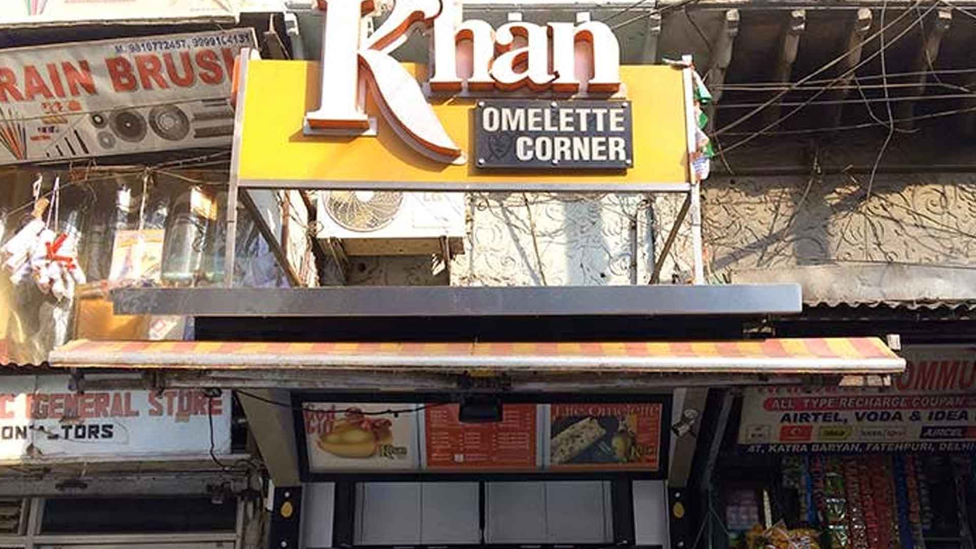 Satisfy your egg appetite, Visit Khan Omelette corner in Chandni Chowk