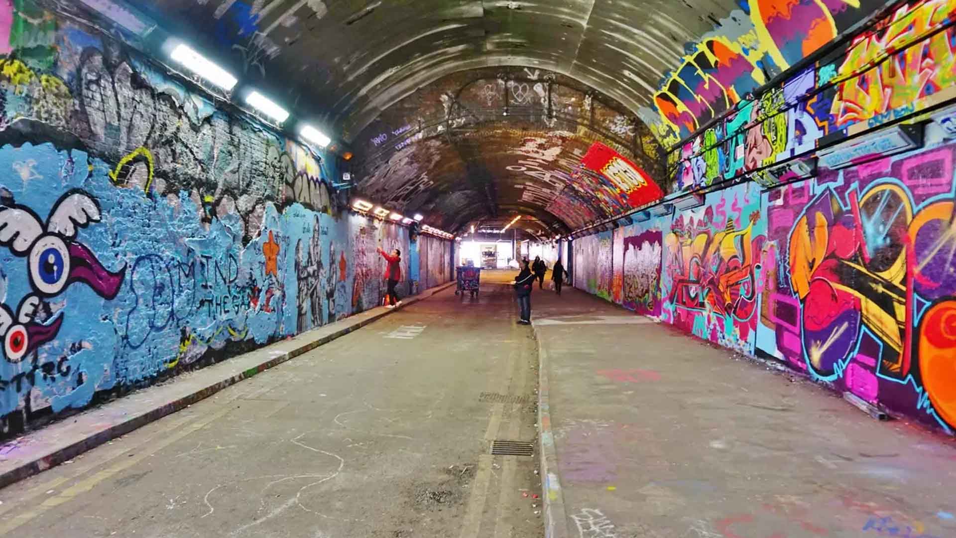 LEAKE-STREET-TUNNEL