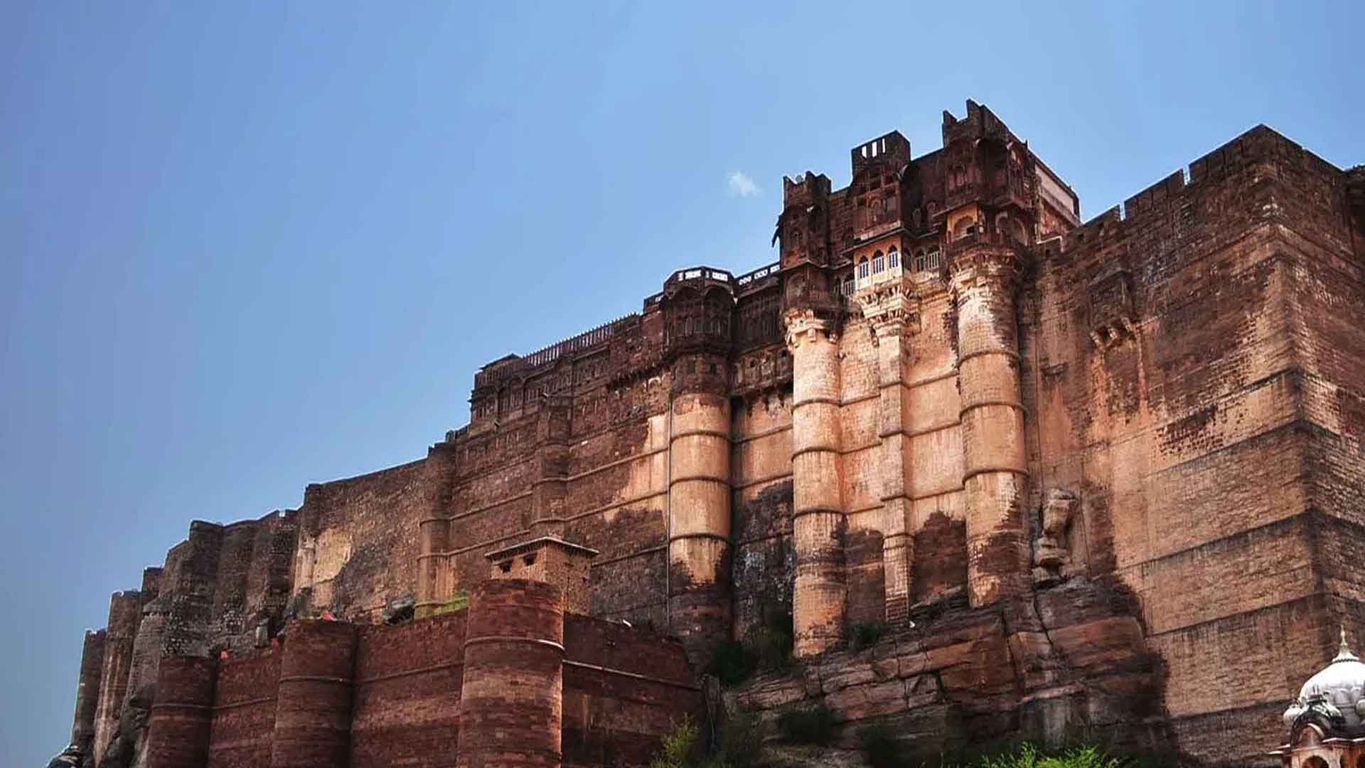 SajjanGarh-Fort-Udaipur-Haunted