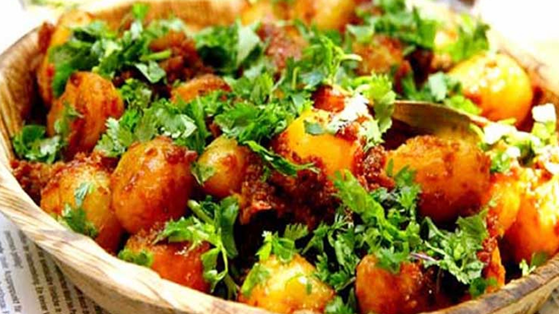 Dum-Aloo---Kharagpur-Junction-railway-station,-West-Bengal