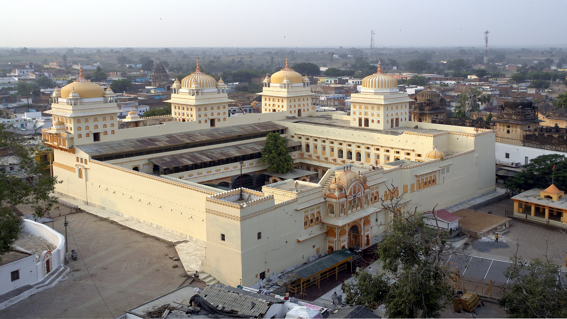 Ram_Raja_Temple