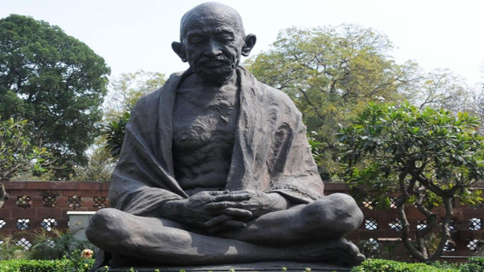 Kanpur-statues