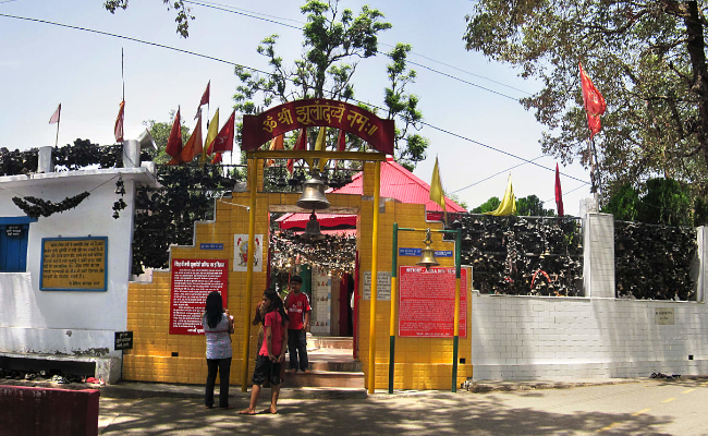 ranikhet jhula devi temple