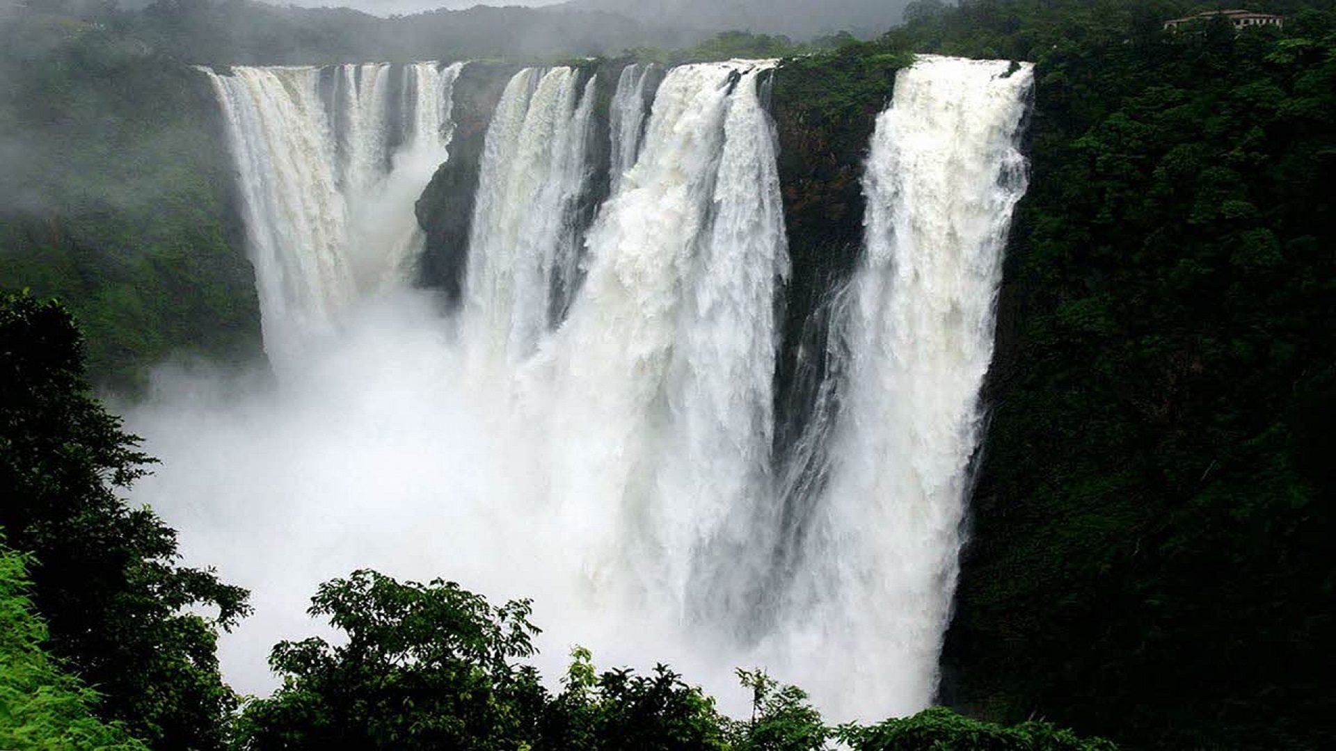 Какой водопад самый высокий. Водопад Нурананг, Таванг, Индия. Водопад джог Индия. Водопад Кайетур Швейцария. Водопад Карнатаки.