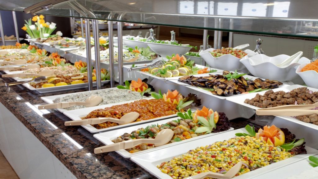 You can have a proper feast under ₹600 in Lucknow at 5 Lunch Buffets