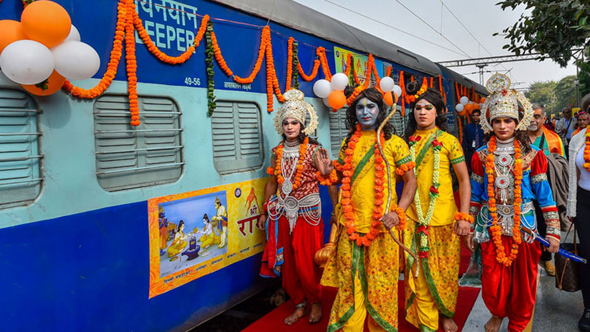 Indian trains with Ramayana-themed interiors & bhajans; serve free langars on board